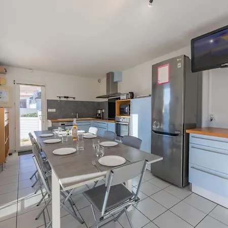 Rochelongue By Interhome *